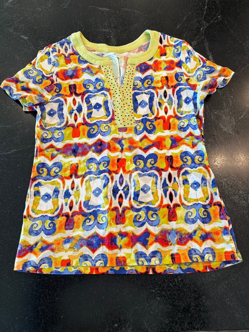 Caribbean Joe v neck short sleeve bright fun shirt SM